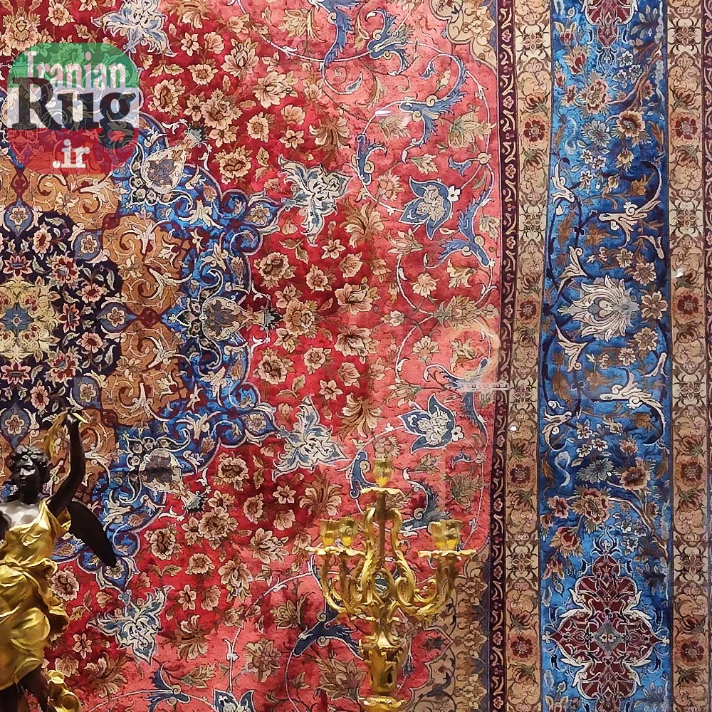 ISFAHAN-PERSIAN-Rug-Silk-Handmade-Rug-2.5x3.5m---8x10ft-#2112R---right-side2-in-back-of-statue